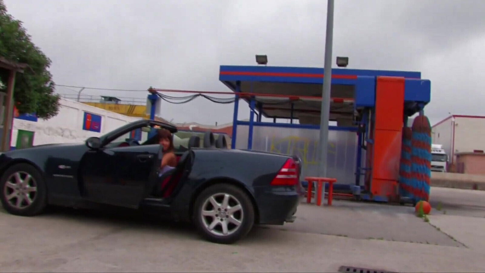 Rich stupid girl trouble down estate she's banged like bitch hood