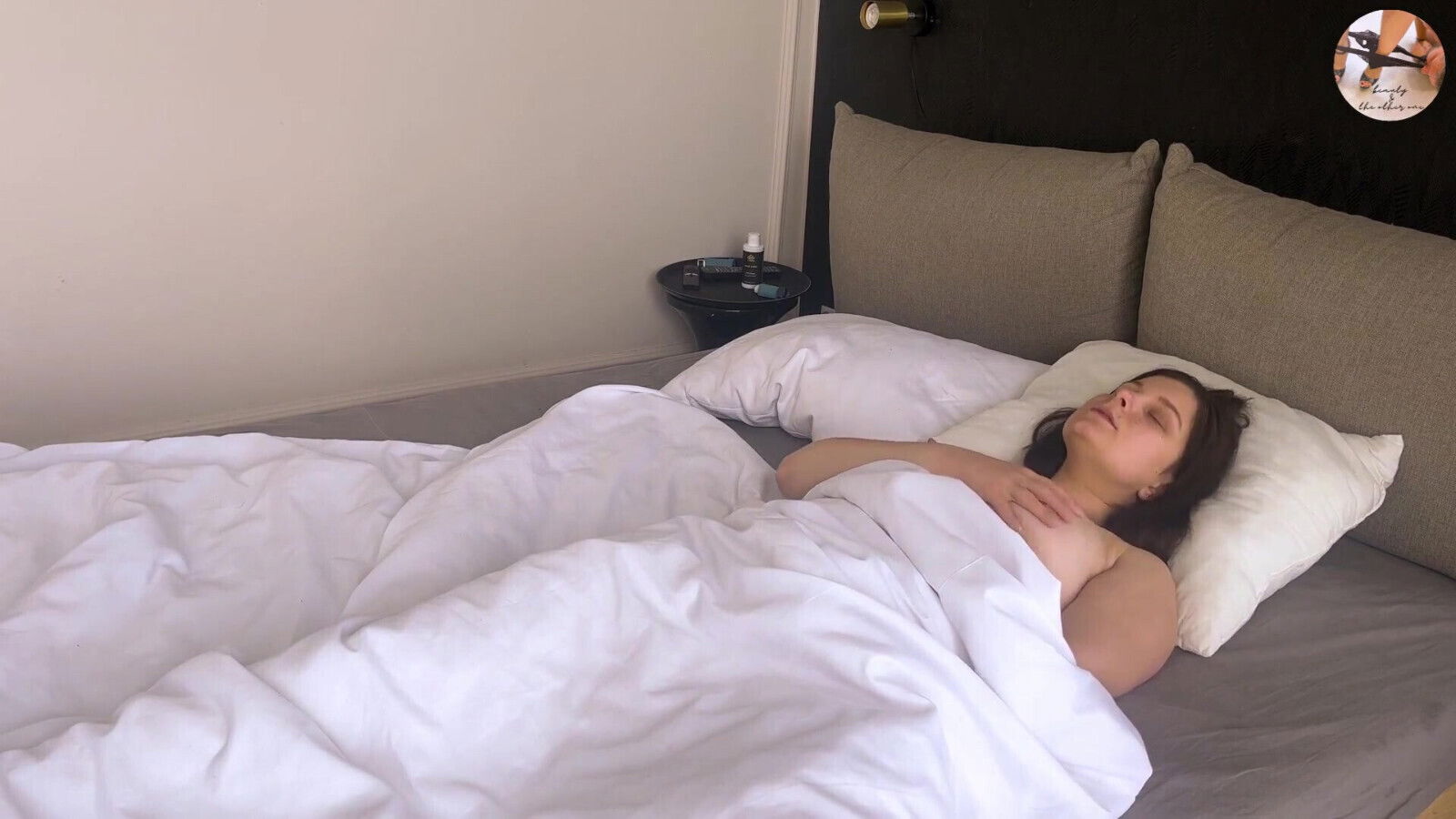 Amateur WIFE masturbates after waking morning