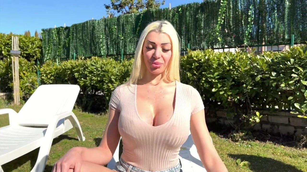 Cherry fucked jacuzzi! Jacquie Michel