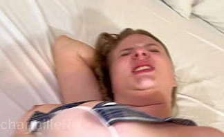 Padastro fode enteada goza dentro chal&eacute_ n&atilde_o aguentou