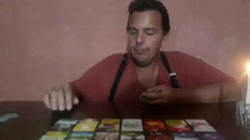 JOGANDO CARTAS PARA BOLSONARO