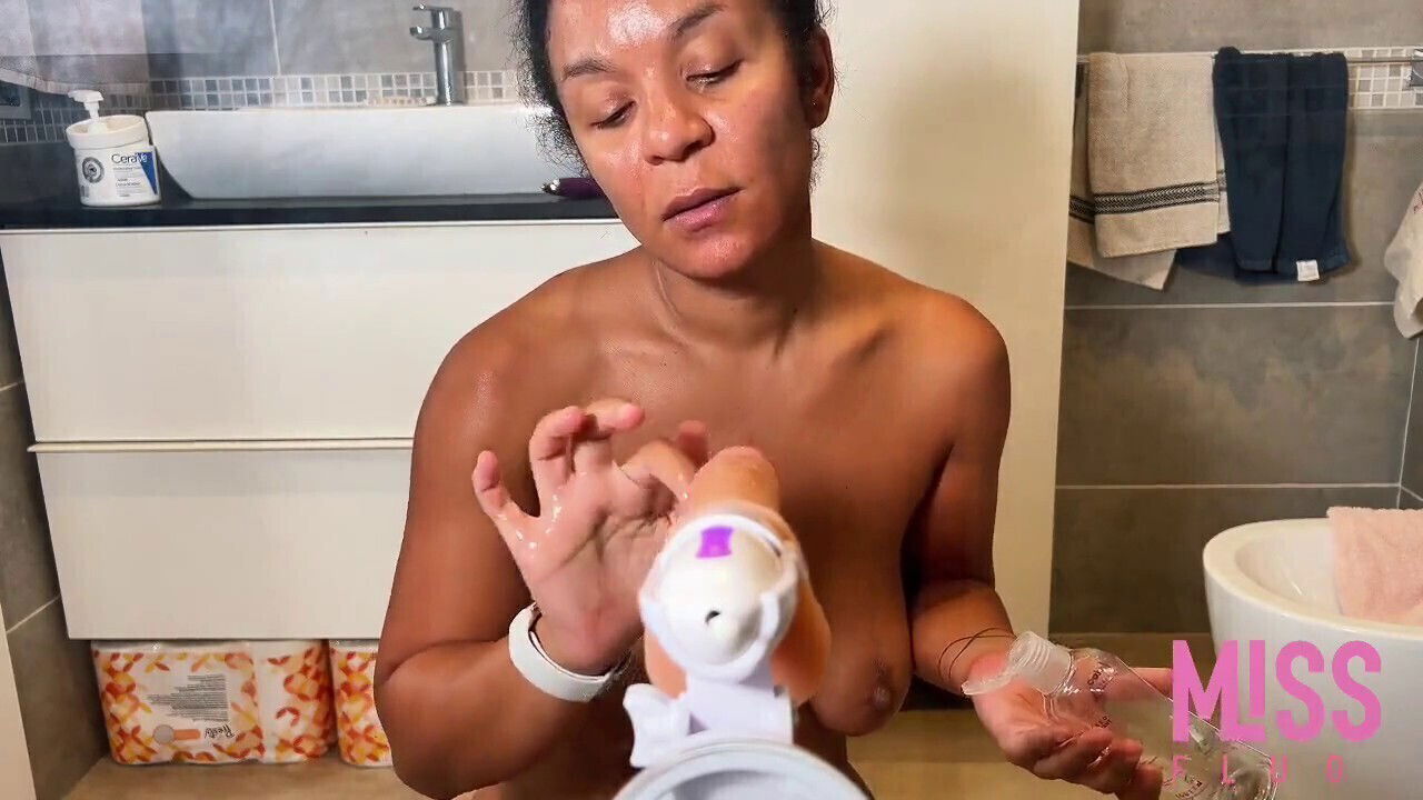 Intense pleasure with thick dark-hued booty