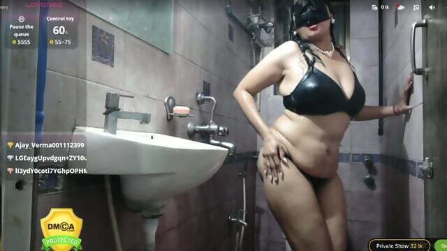 shy_saloni stripchat bath full face show @watersilence