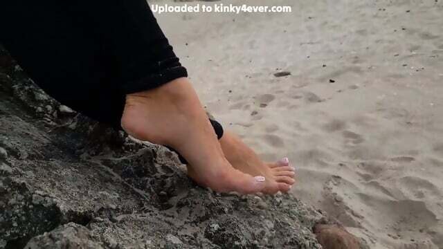 Sandi Beach Amateur Doll Shows Huge Arches Sexy Feet Kinky4Ever