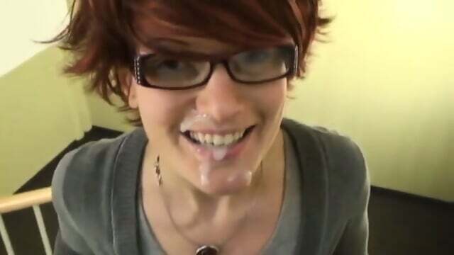 Deutsche MILF fingert sich Hotel bekommt Gesichtsbehandlung