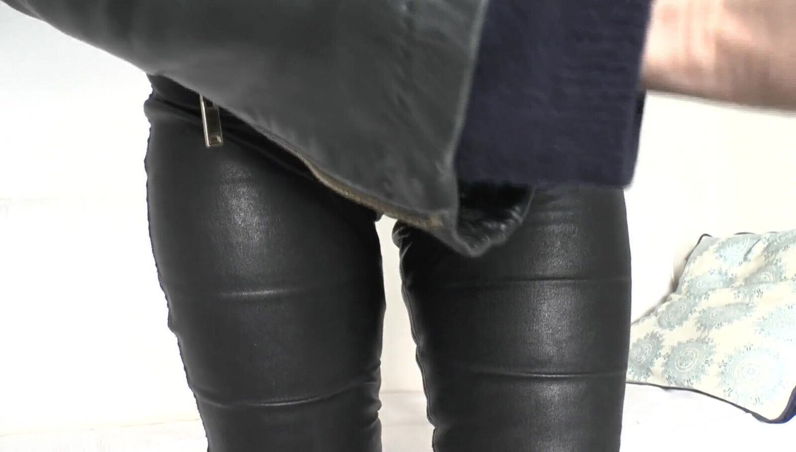 Bound Fuck Machine Cage, Swallowing Stranger's Cum, Lady Victoria Valente