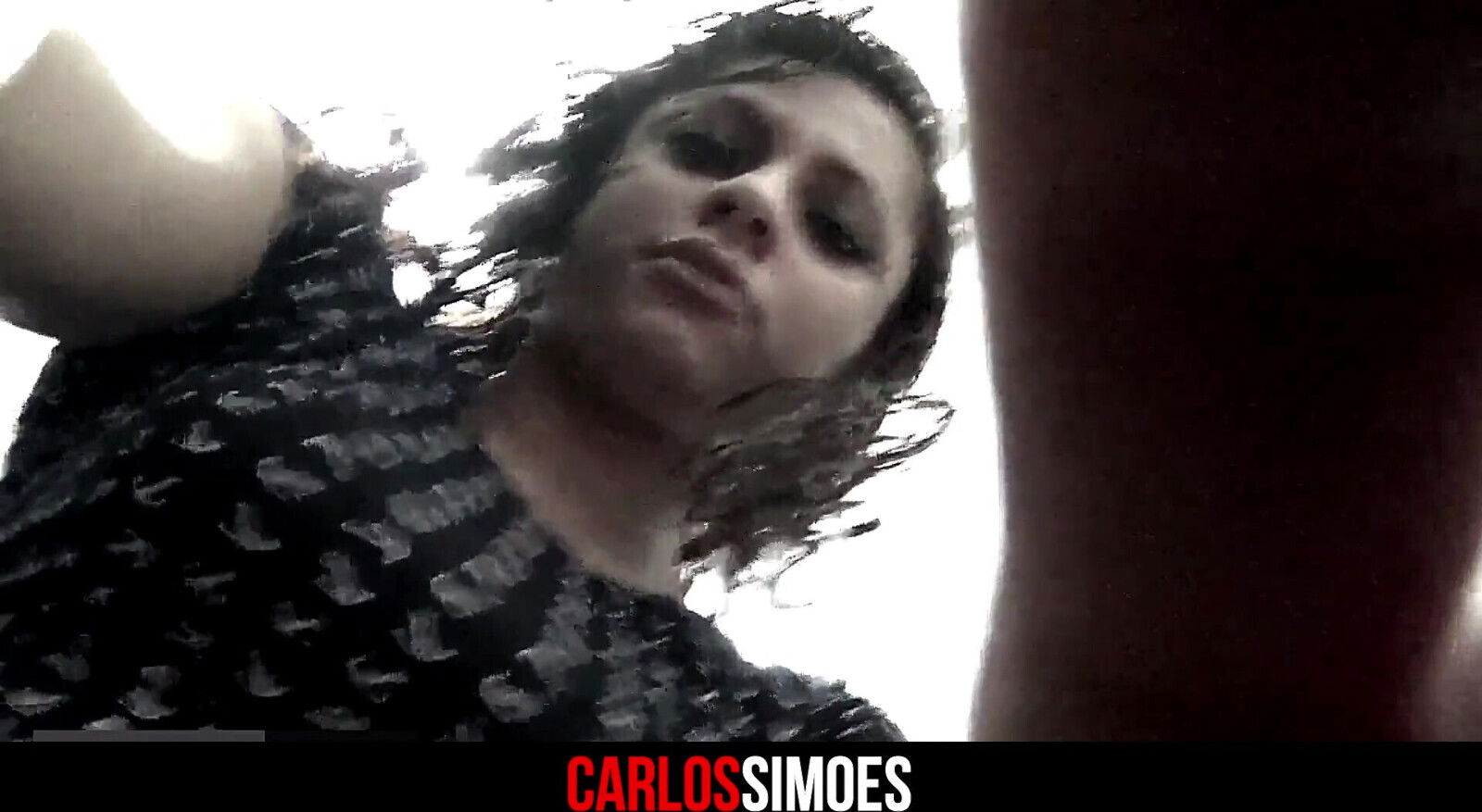 Puta Novinha Gostosa Metendo Consolo Buceta