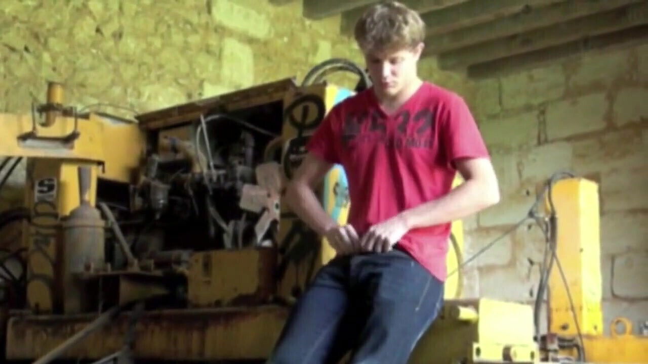 Miguel fucked Kameron outdoor cruising