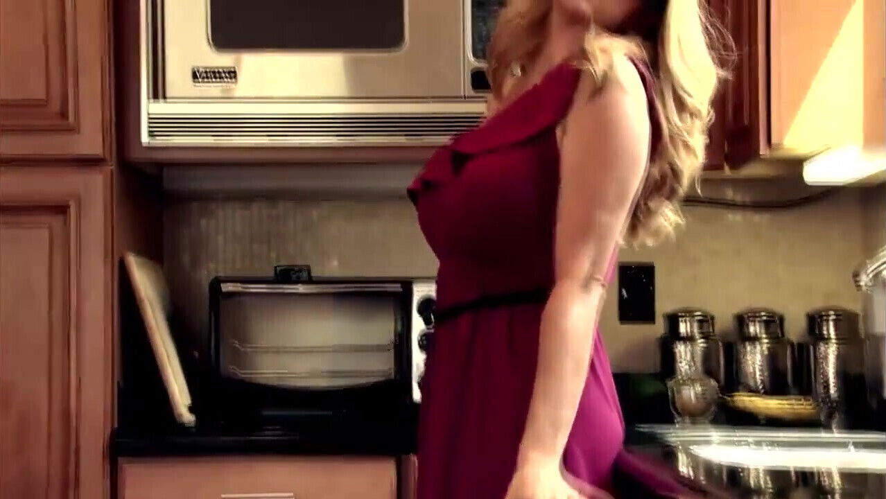 Submissive masked slave service sexy mistress latex