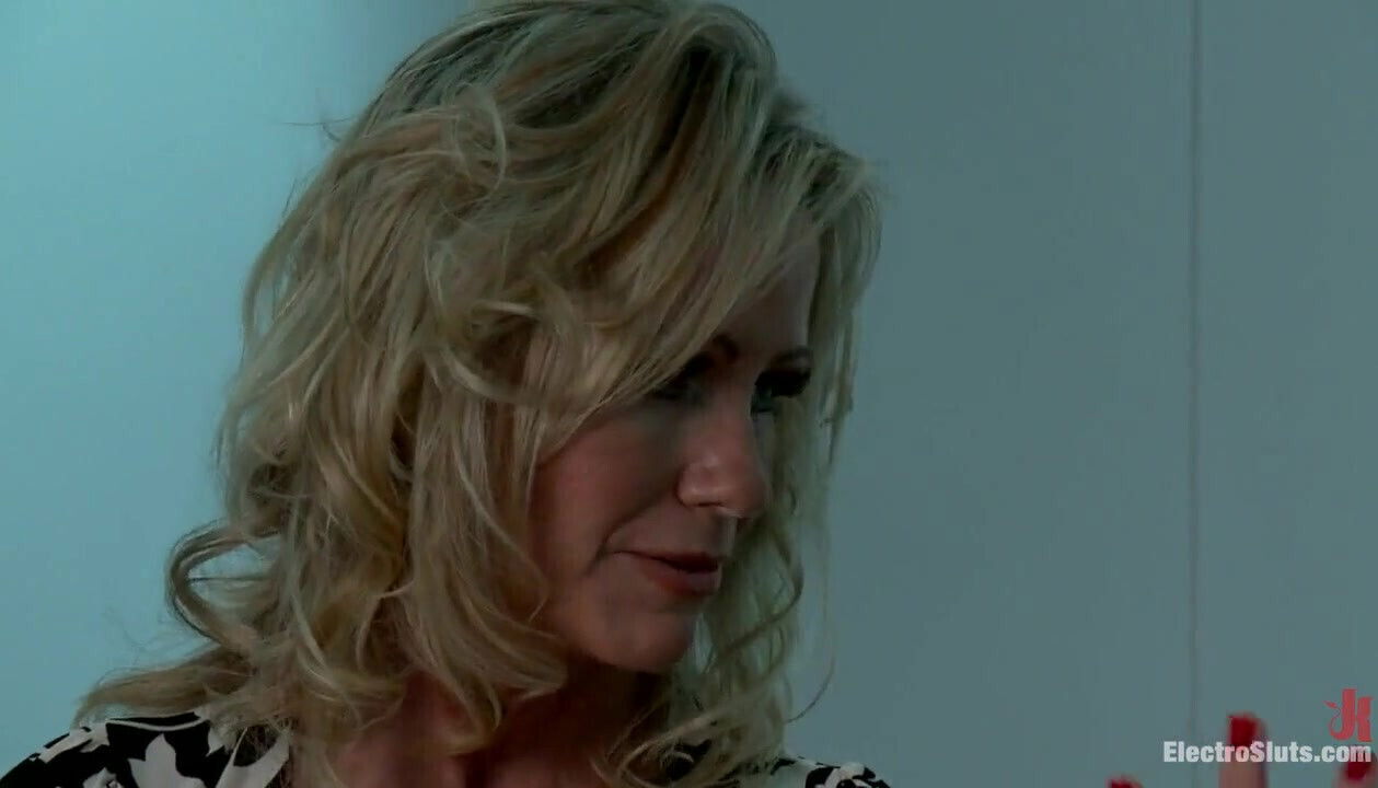 MILF Takes Electro Rocket!