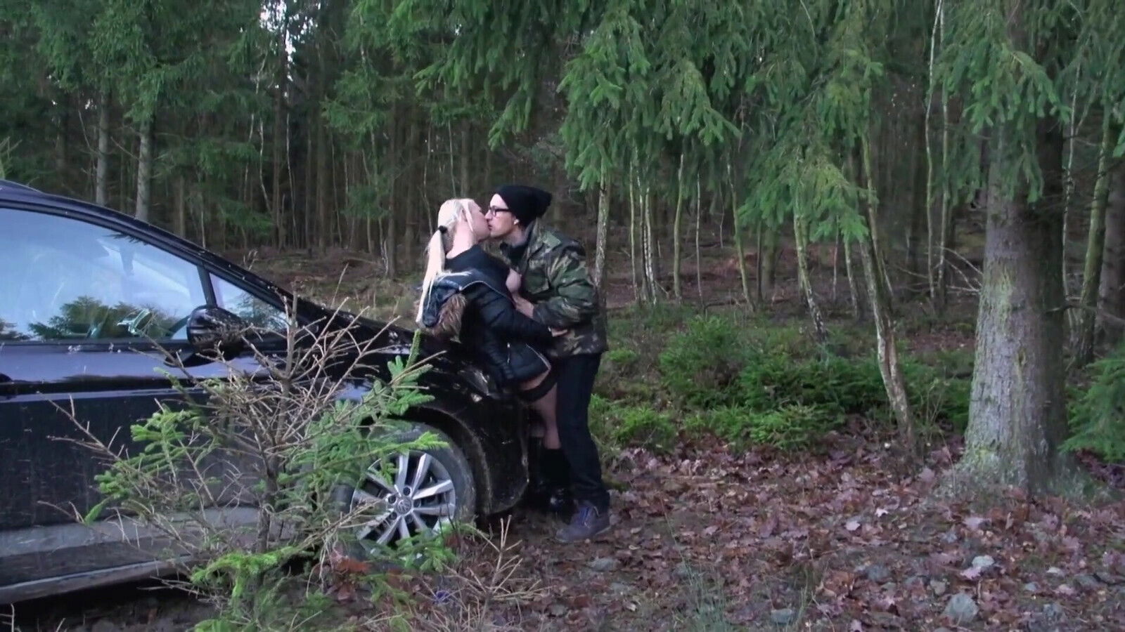 Wild Outdoor Fuck Woods