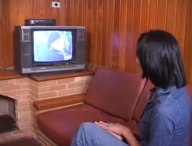 tgirl Natasha pays pizza with