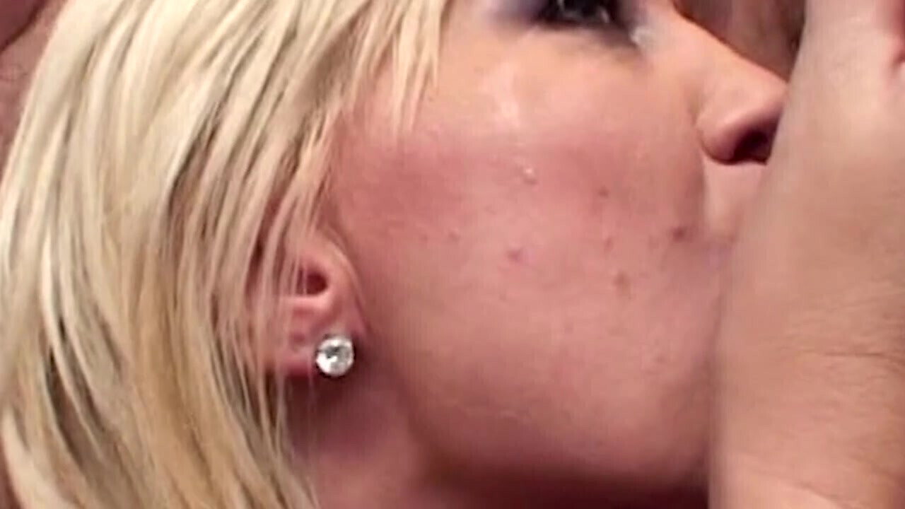 tabuloses Spiel endet totalen Kontrollverlust wenn MILFs