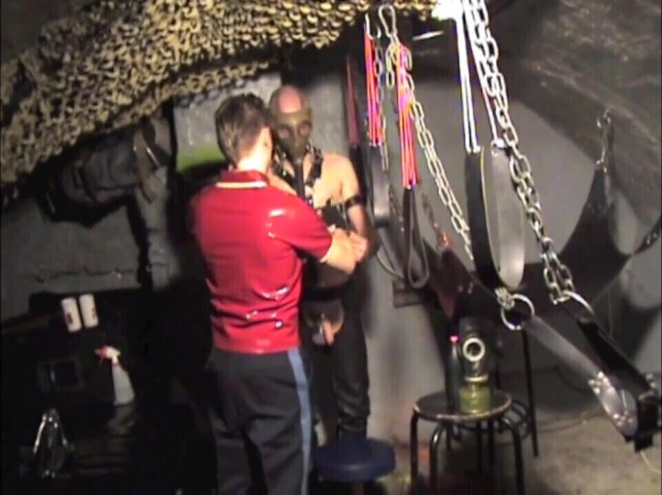 Fist session sling scally