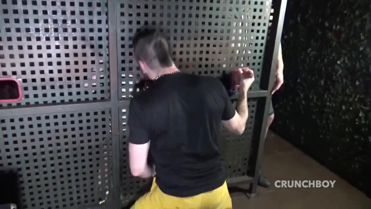 Gangbang bareback Madird with straight boys