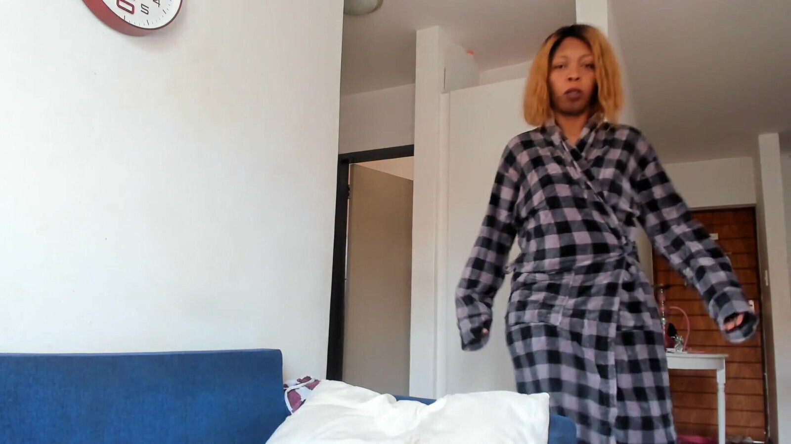 Stepmom oders stepson solo role-play