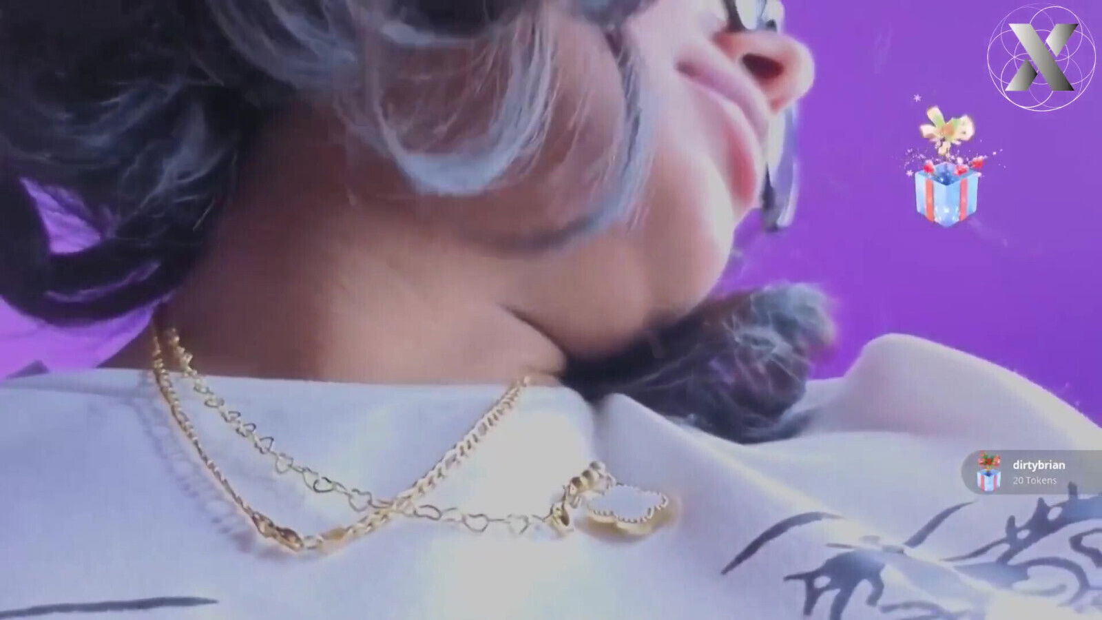 Giant Dildo Destroying Virgin Pussy