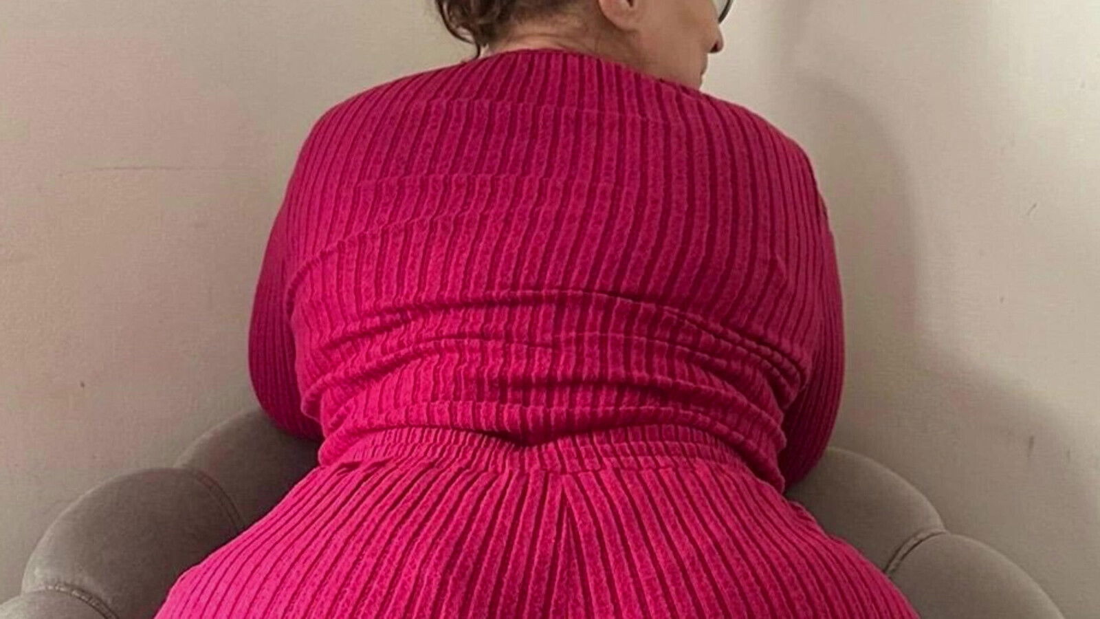 British Cougar Milf next door plays with Hard Interracial