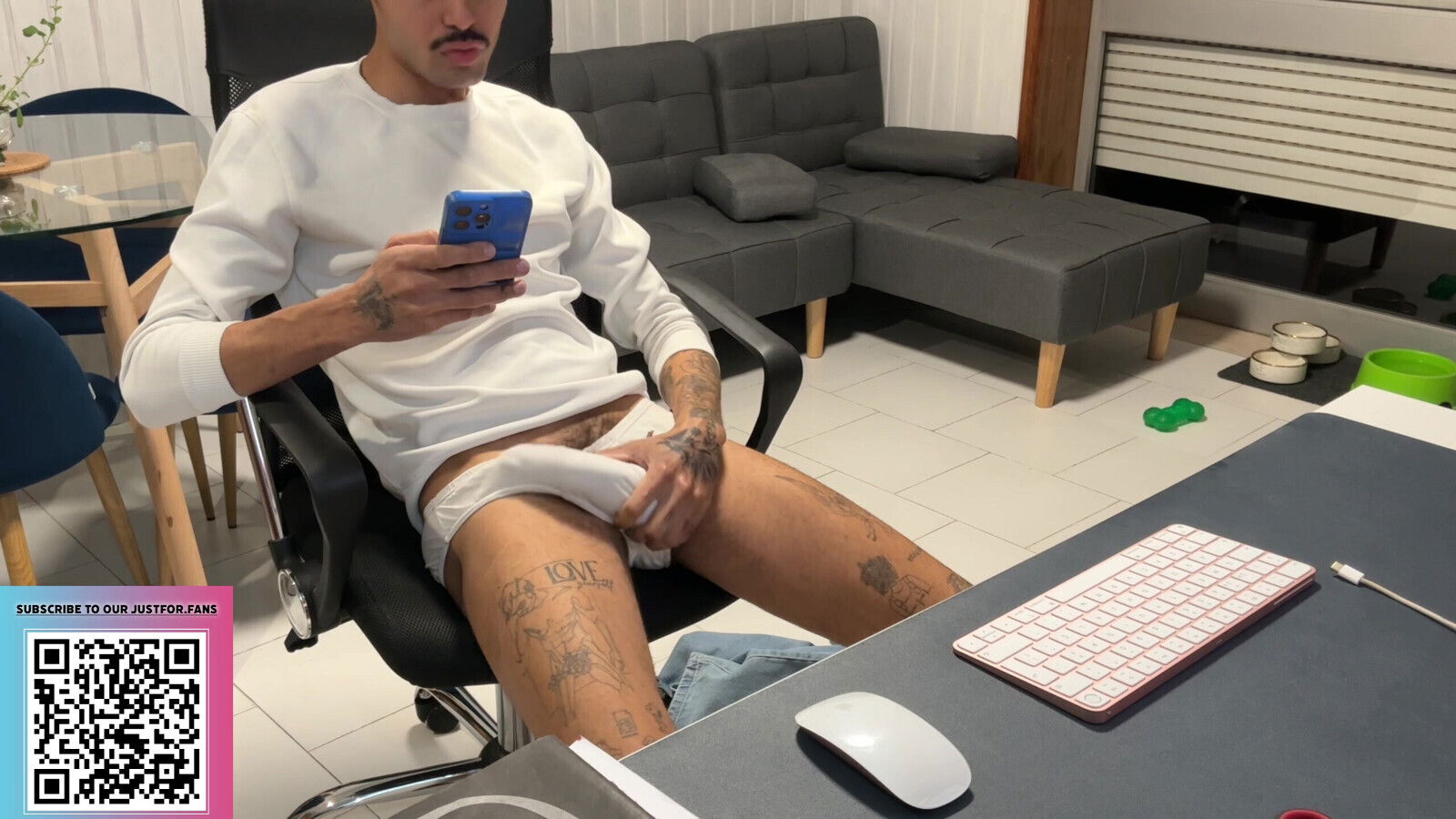 Alone home, horny, went jerk until came