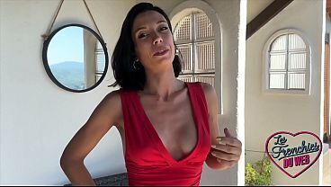 Mia, brune gros seins, savoure sexe