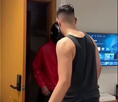 ENTREGADOR GANHOU GORJETA