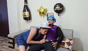 Big-bootied stepmother welcomes year having with stepson