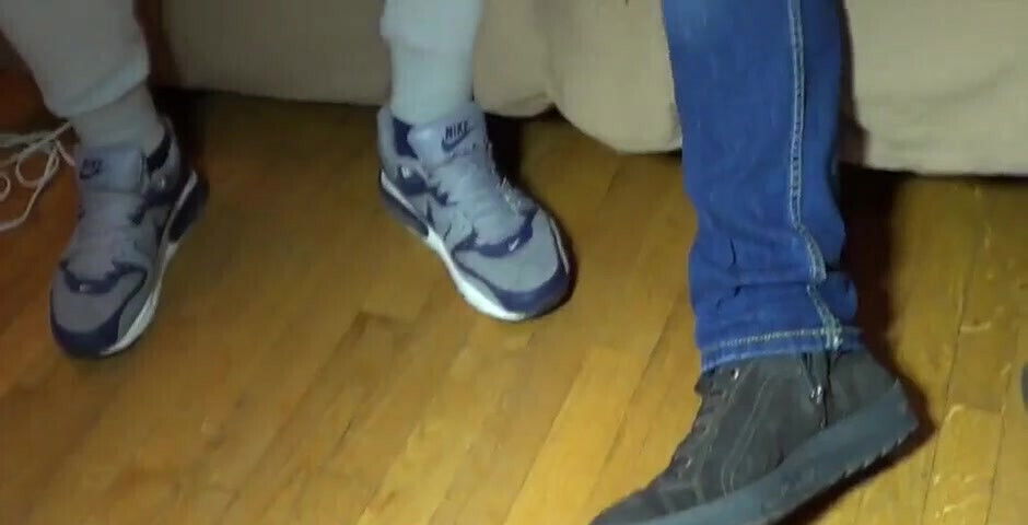 The French pornstar Aymeric Deville fucked raw by the beautiful Max Duro