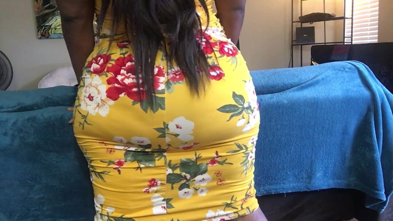 Dirty Diana twerking part 2 in a yellow sundress