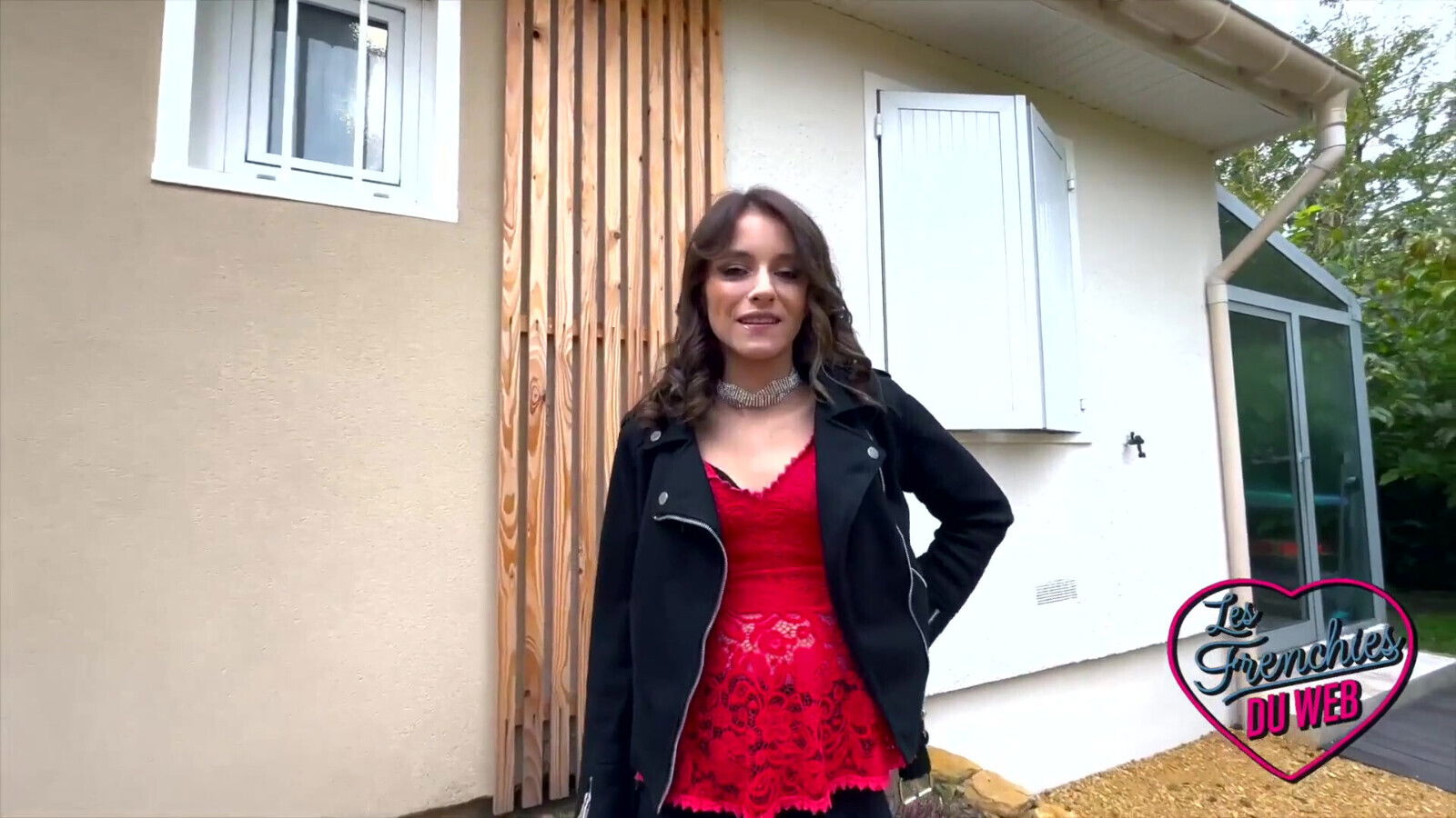 Ariana Gets Fucked by Two Guys at the Same Time