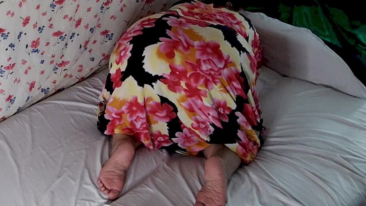 Milf Goes Crazy With her Young BBC Play Mate. IR Cougar BBC Interracial