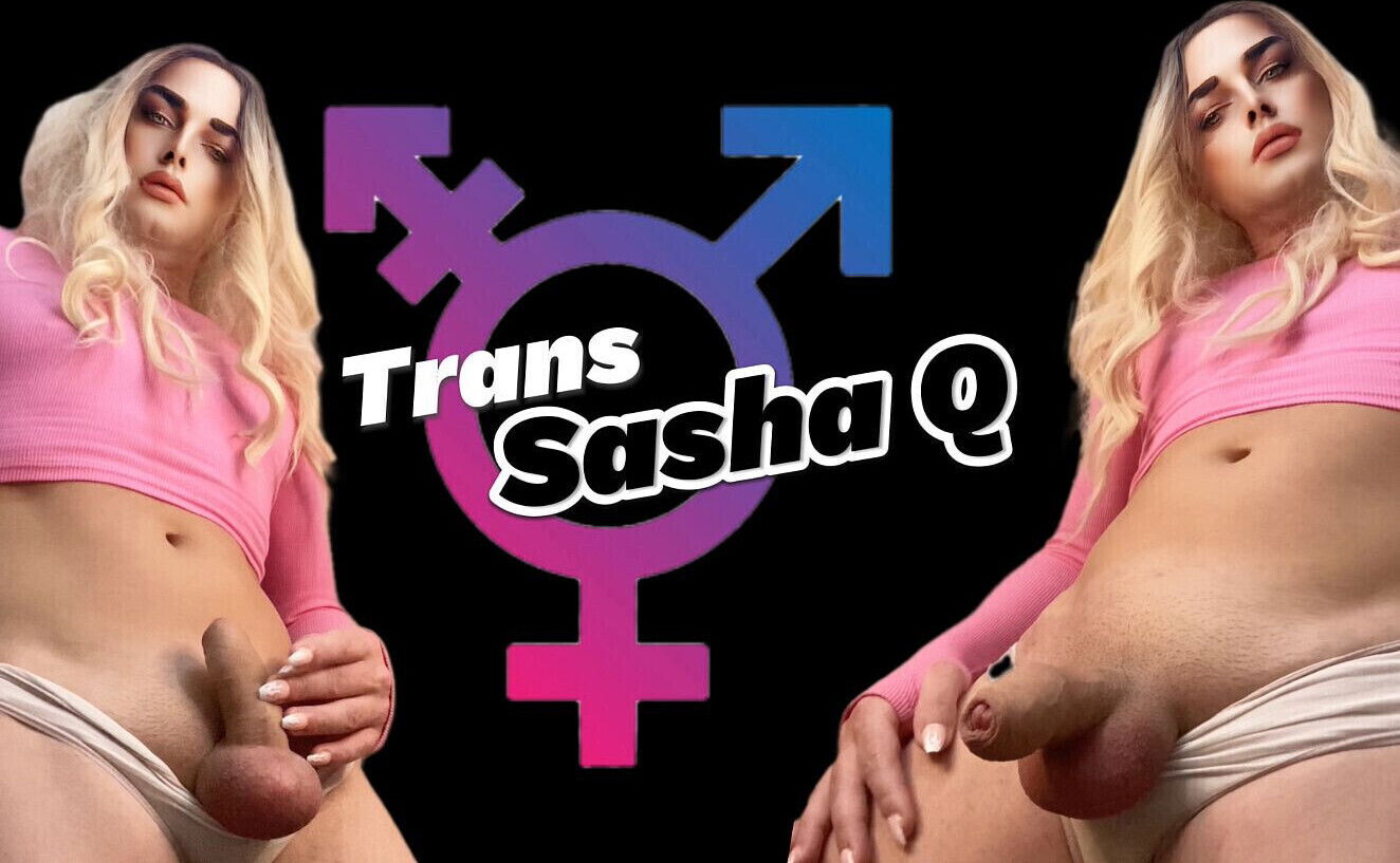 Trans with Small Tits Masturbates in the Toilet