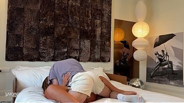 She gave me her hotel room key - Alanna Pow