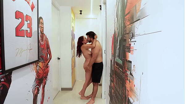 I CAN'_T RESIST SEEING MY GIRLFRIEND'_S DELICIOUS ASS - FRED NUNEX