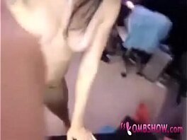 Turning On The OMBSHOW Toy Will Make Tight Fit Pussy Cream Wild