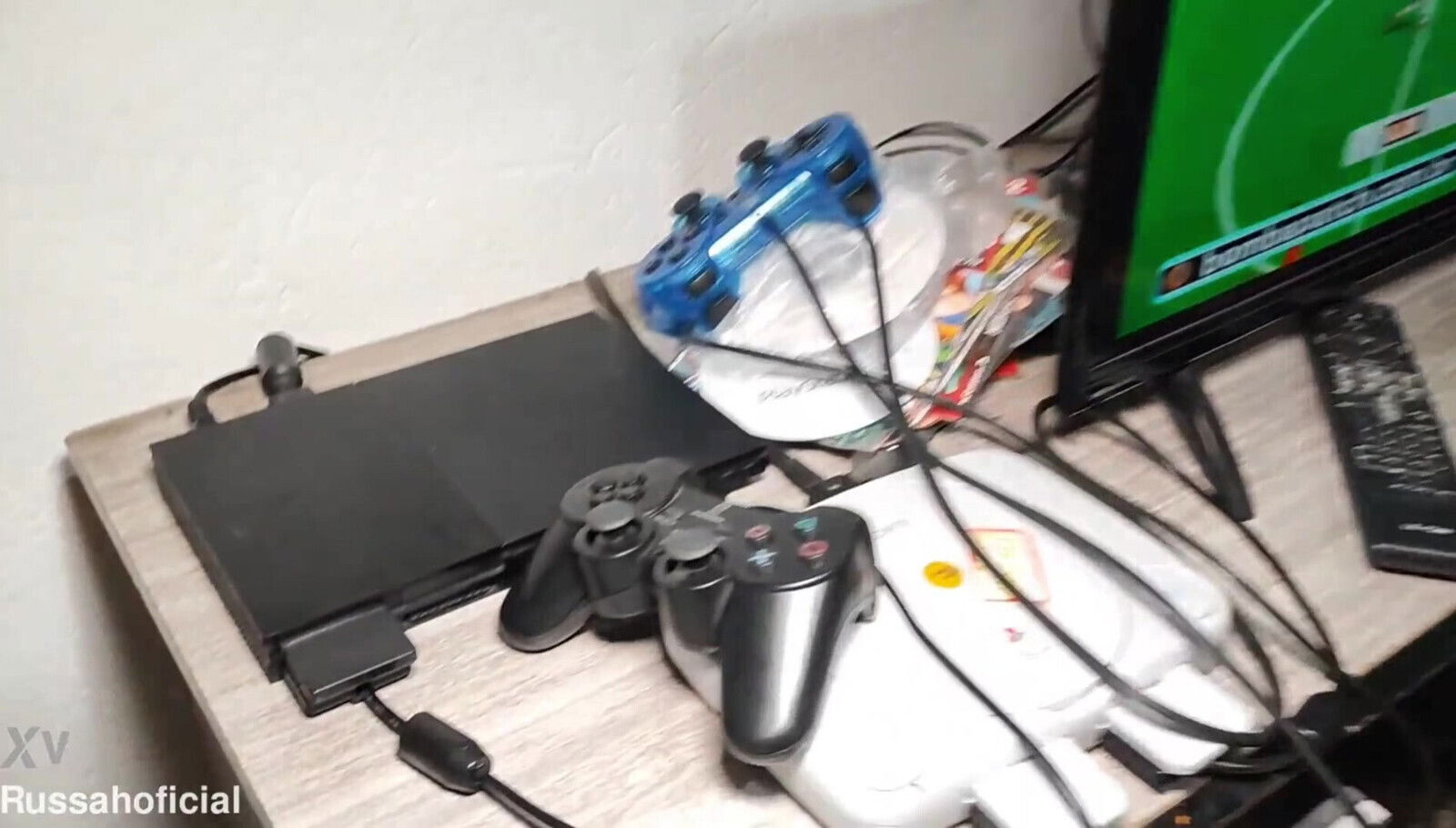 Don't play, you're going to eat me, you bastard