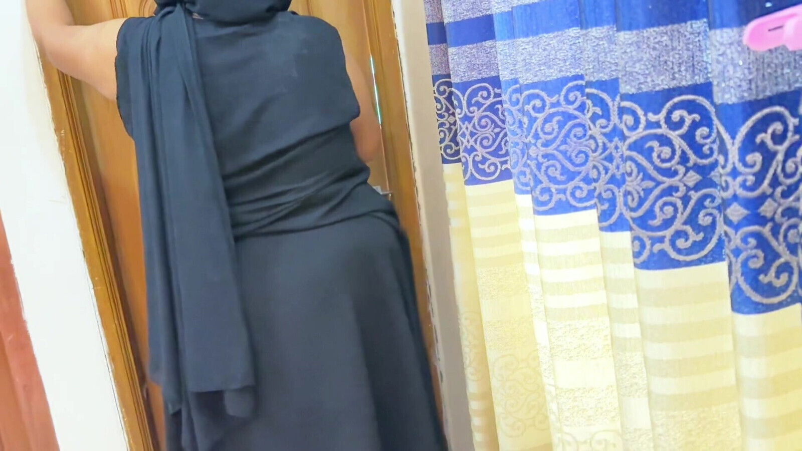 Big Ass Punjabi Muslim Aunty Stuck Under Bed, Then She want fuck from Stranger Guy, Because she was sexually Unsatisfying Woman