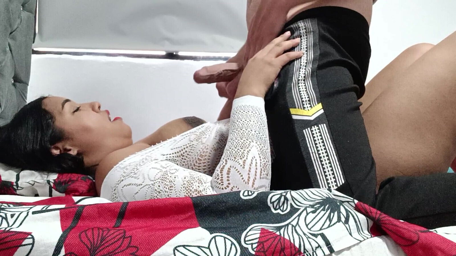 I Fuck the Neighbor When Her Husband Goes to Work as a Security Guard