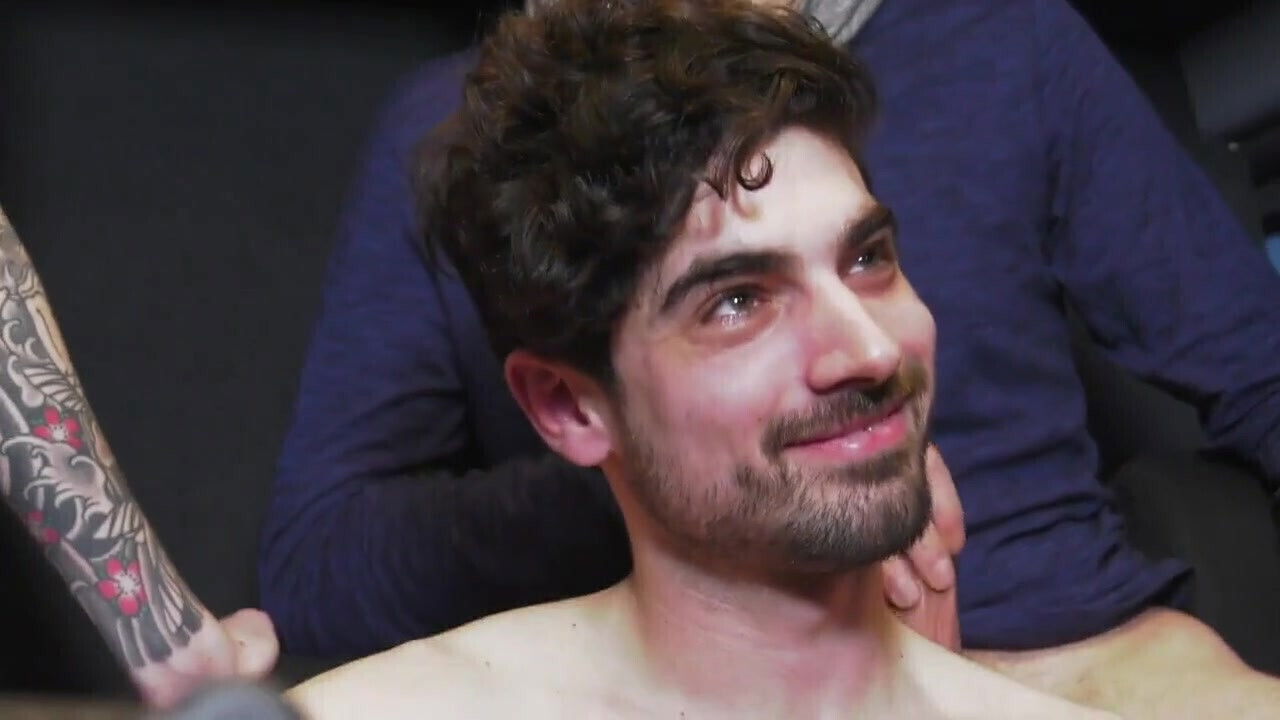 Amazign gang bang in bus oin the road in Paris 2