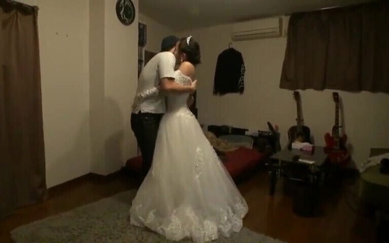 Instant Sparks Between Two Imperfect Lovers