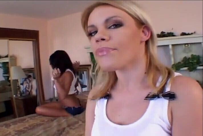 Lustful blonde in double penetration scene