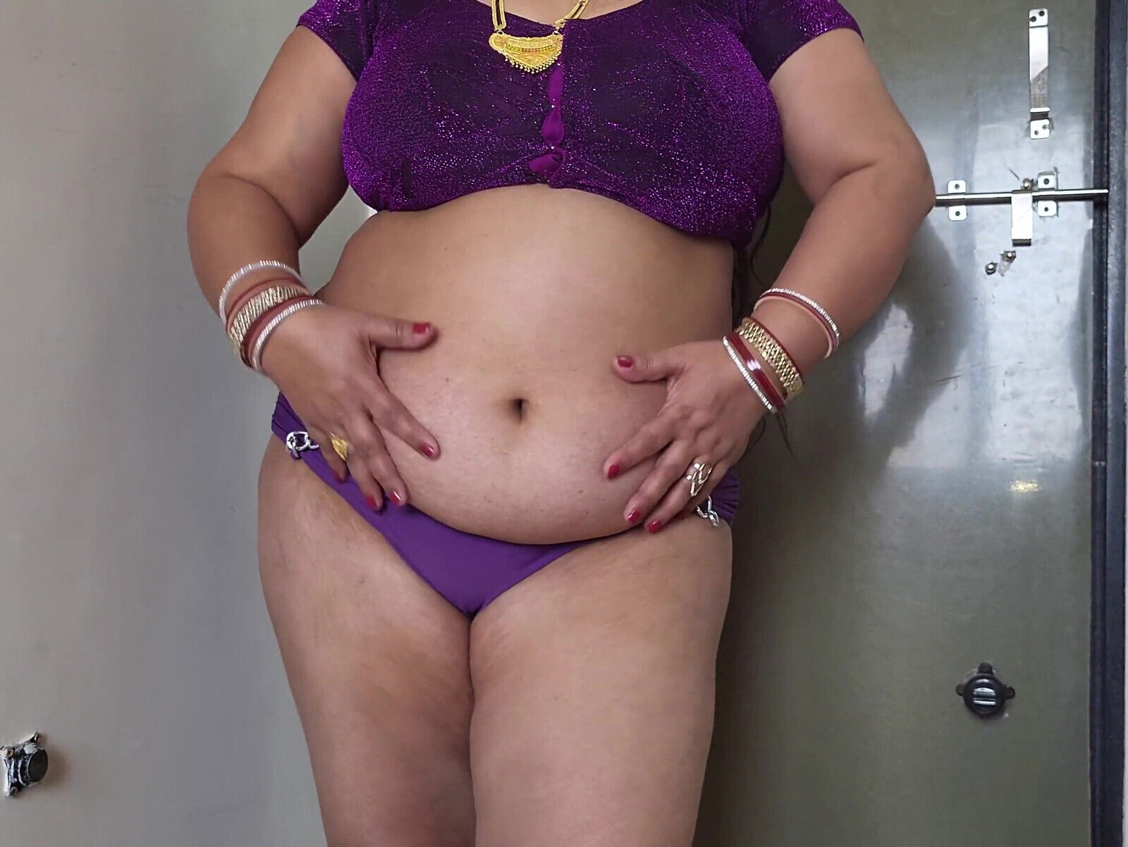 Hot_pavitra Tamadi Tambadi Subscribe