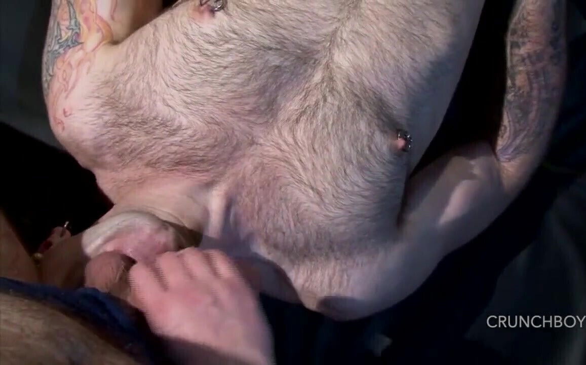 Fucked raw by masculine hairy boy