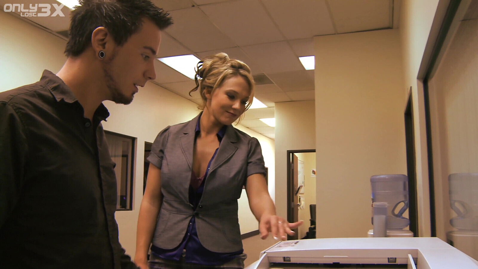 Lost copy boy can only handle Nikki well by Only3x