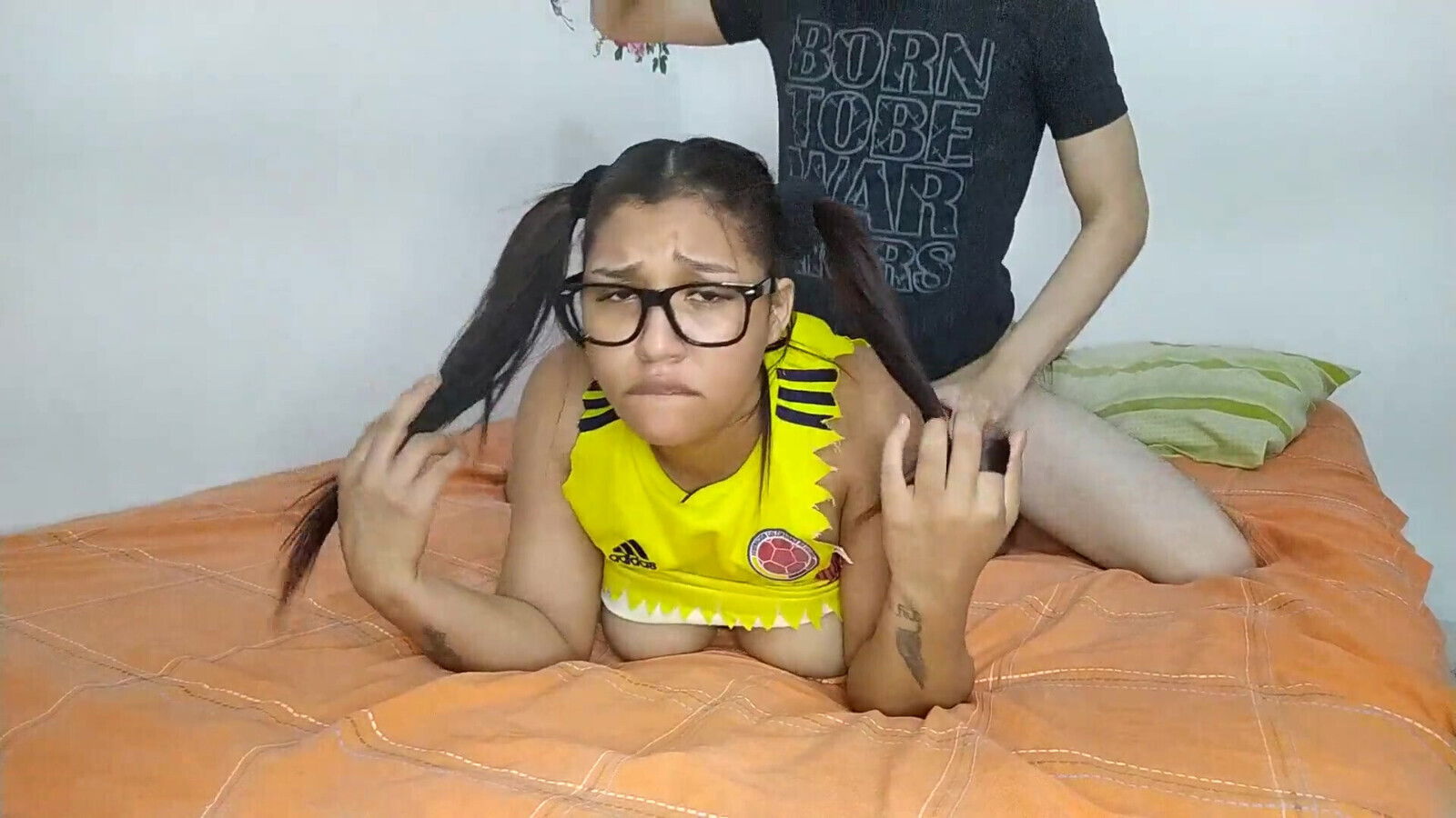 18 year old brunette big saggy tits from New York United States fucking her stepbrother's big dick le Hot