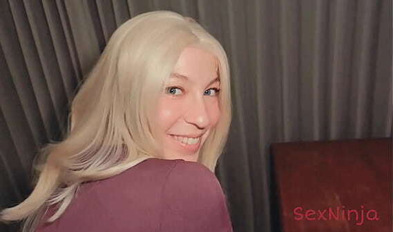 Office Bimbo Lets her Boss Smash even Though she has a Boyfriend