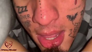 Ela me chamou pra armar o seu arm&aacute_rio e acabei esquecendo