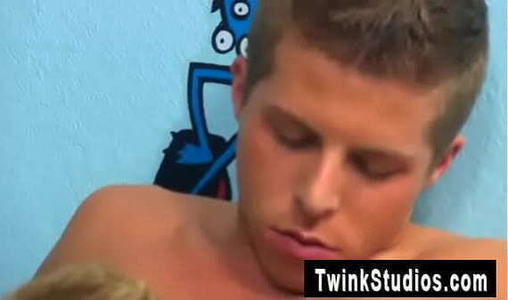 Gay video Kyler Ash and Andrew Austen both up hungry, but only