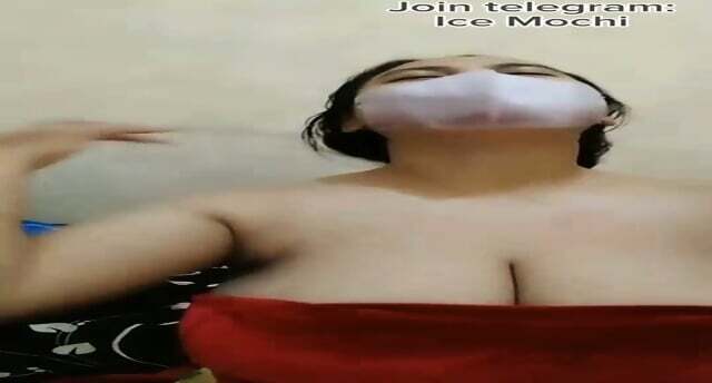 Ibu mertua mandi tobrut banget Join telegram: Ice Mochi