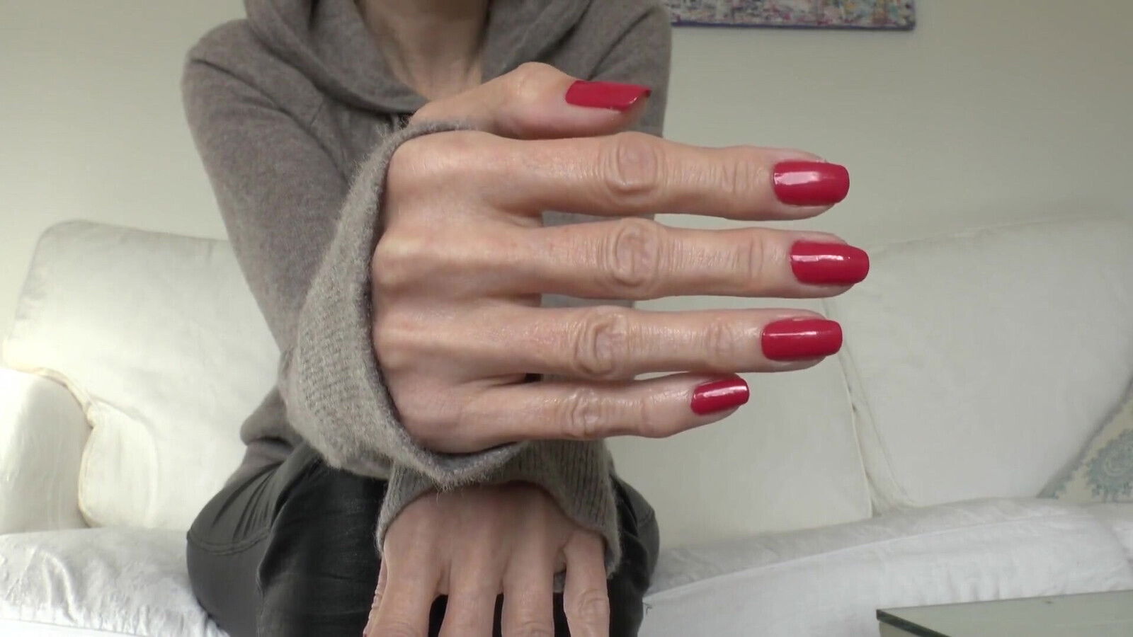 Worship My Red Fingernails and Masturbate! Lady Victoria Valente