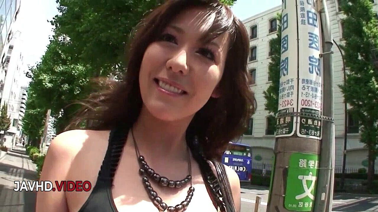 Akari Minamino JAV steamy asian girl blowjob then stiff bang session .